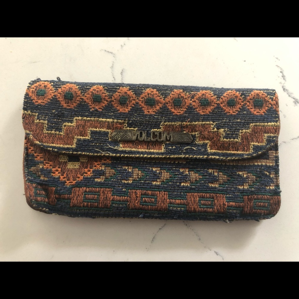 Volcom wallet boho